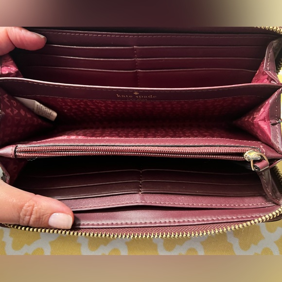 Kate Spade patent wallet - Picture 3 of 4